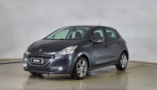 Peugeot • 208