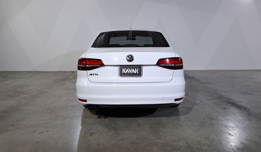 Volkswagen Jetta 2.5 TRENDLINE MT Sedan 2018