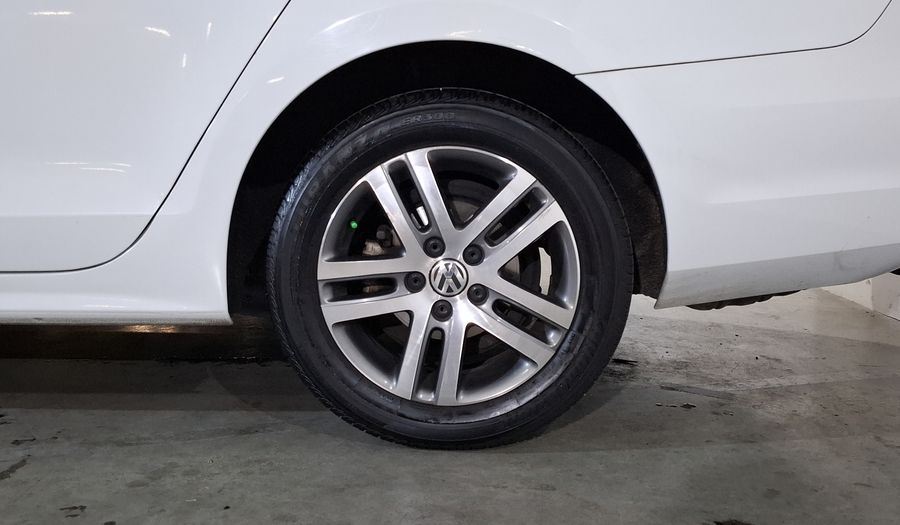 Volkswagen Jetta 2.5 TRENDLINE MT Sedan 2018