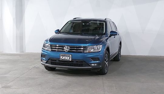 Volkswagen • Tiguan