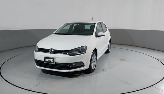 Volkswagen • Polo