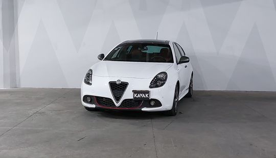 Alfa Romeo • Giulietta