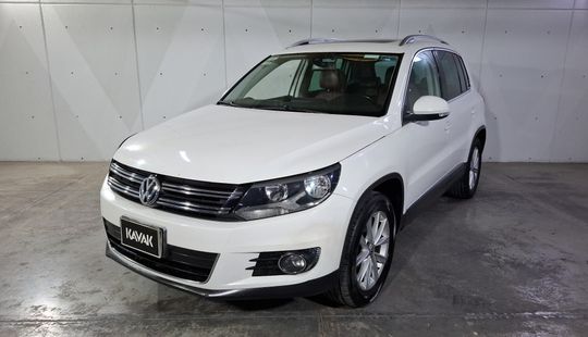 Volkswagen • Tiguan