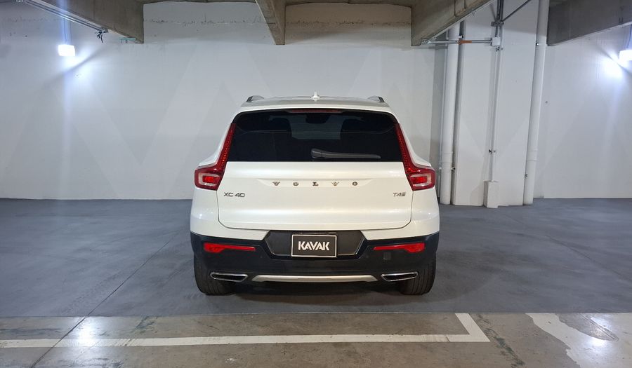 Volvo Xc40 2.0 T4 INSCRIPTION AUTO Suv 2020