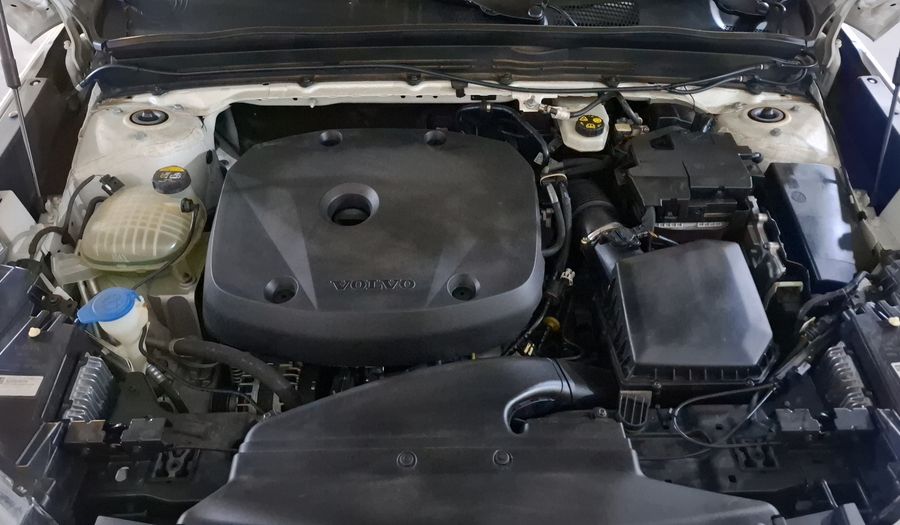 Volvo Xc40 2.0 T4 INSCRIPTION AUTO Suv 2020