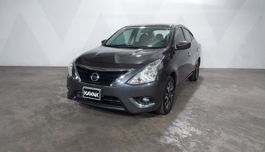 2019 • 53,887 km • Automático