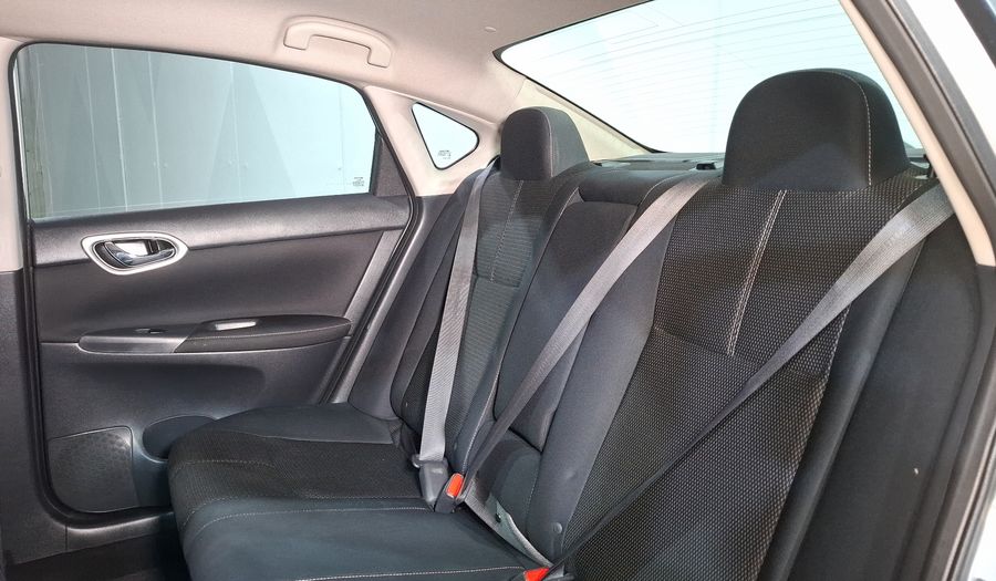 Nissan Sentra 1.8 ADVANCE CVT Sedan 2017