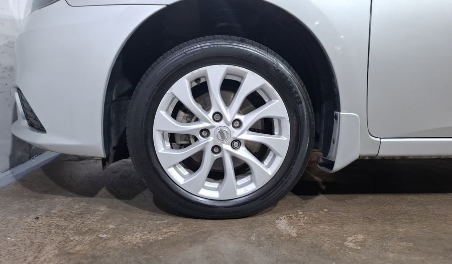 Nissan Sentra 1.8 ADVANCE CVT Sedan 2017