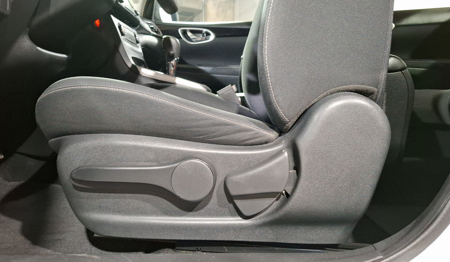 Nissan Sentra 1.8 ADVANCE CVT Sedan 2017