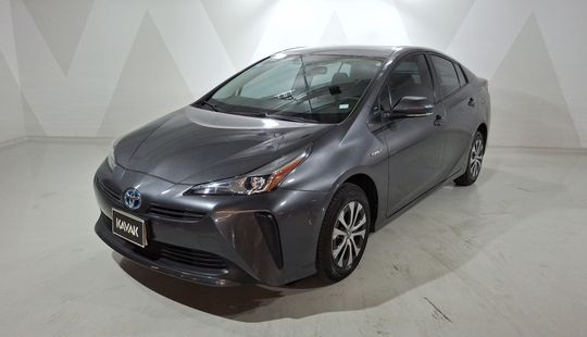 Toyota • Prius