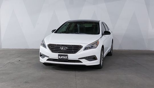 Hyundai • Sonata