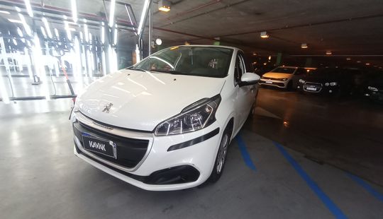 Peugeot • 208