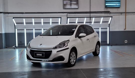 Peugeot • 208