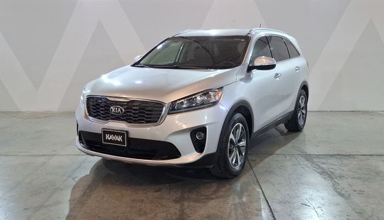 Kia • Sorento