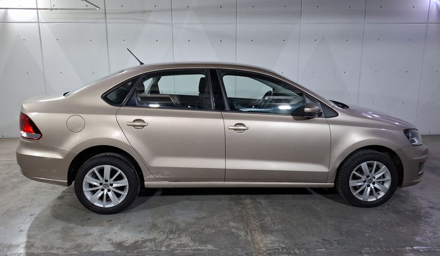 Volkswagen Vento 1.6 COMFORTLINE TIPTRONIC Sedan 2018