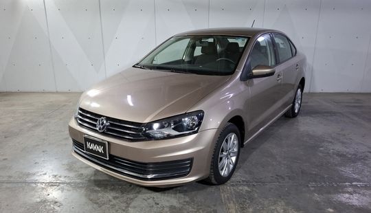 Volkswagen • Vento