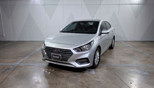 Hyundai • Accent