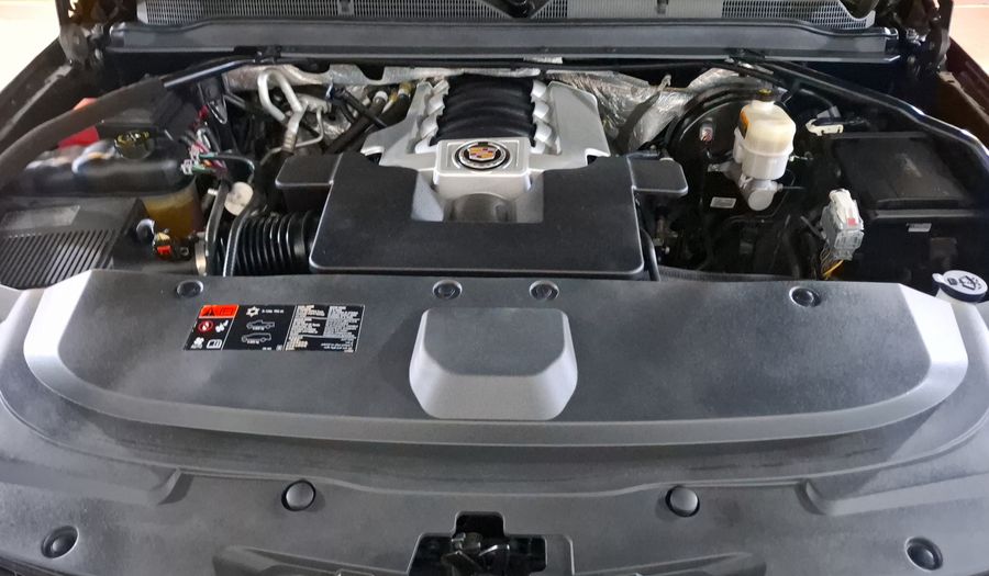 Cadillac Escalade 6.2 ESV D AT 4WD Suv 2015
