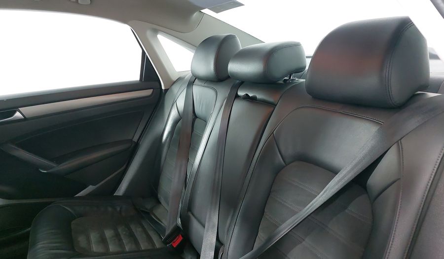 Volkswagen Passat 2.5 HIGHLINE TIPTRONIC Sedan 2015