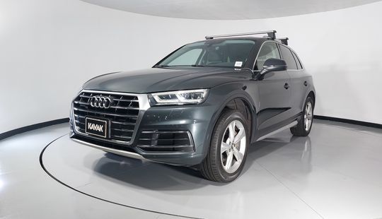 Audi • Q5