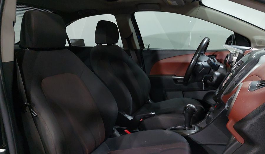 Chevrolet Sonic 1.6 AT F LTZ Sedan 2015
