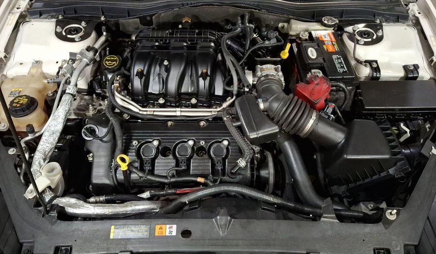 Ford Fusion 3.0 SE V6 AT Sedan 2012