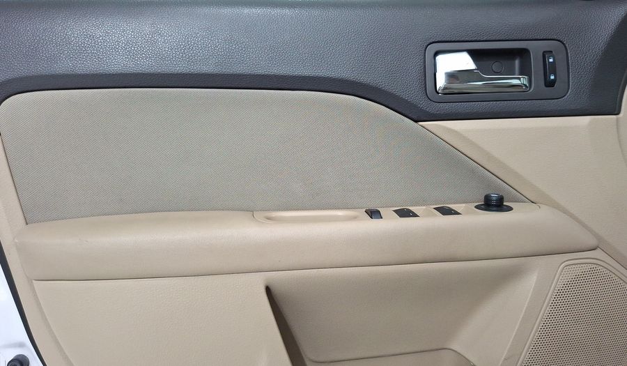Ford Fusion 3.0 SE V6 AT Sedan 2012