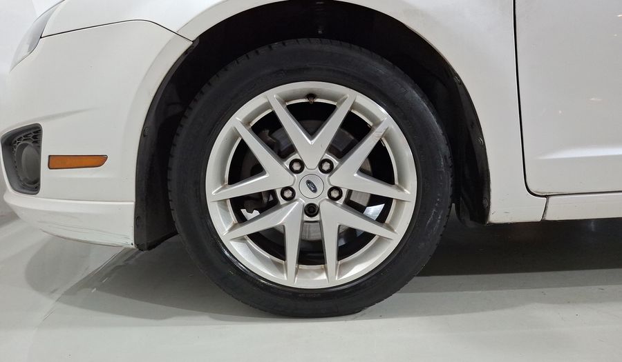 Ford Fusion 3.0 SE V6 AT Sedan 2012