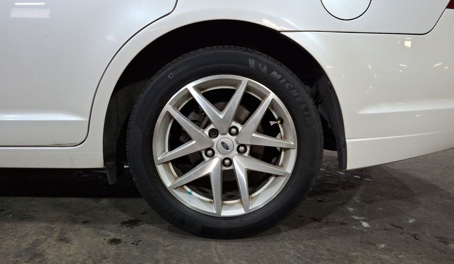 Ford Fusion 3.0 SE V6 AT Sedan 2012