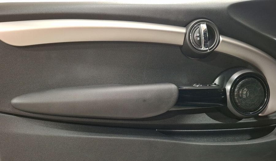 Mini Cooper 1.5 COOPER PEPPER AT Hatchback 2015