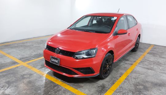 Volkswagen • Vento