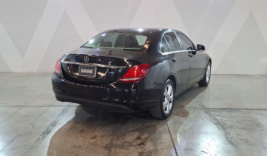 Mercedes Benz Clase C 2.0 200 EXCLUSIVE AUTO Sedan 2018