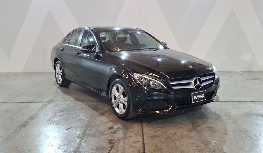 Mercedes Benz Clase C 2.0 200 EXCLUSIVE AUTO Sedan 2018