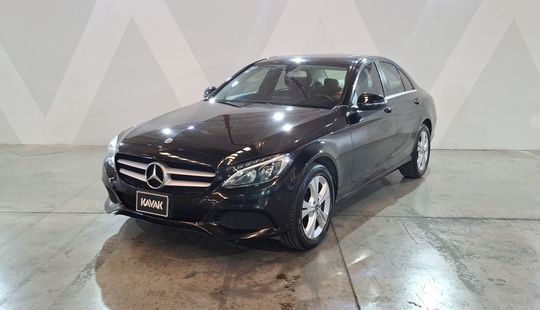 Mercedes Benz • Clase C