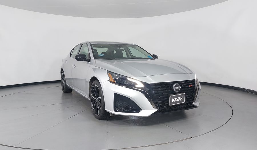 Nissan Altima 2.0 SR TURBO CVT Sedan 2023