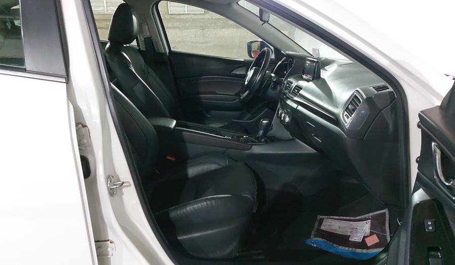 Mazda 3 2.5 SEDAN S GRAND TOURING TA Sedan 2018