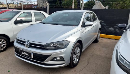 Volkswagen • Polo