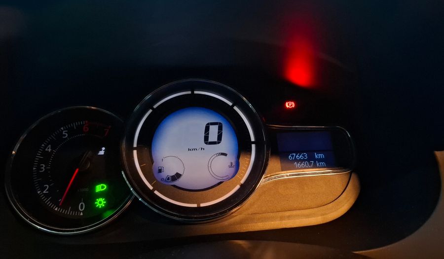 Renault Fluence 1.6 DYNAMIQUE PACK Sedan 2015