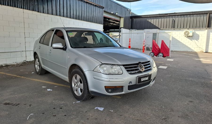 Volkswagen Bora 2.0 TRENDLINE TIPTRONIC Sedan 2013