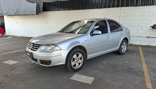 Volkswagen • Bora