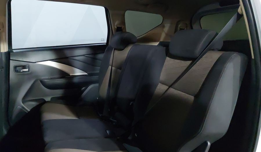 Mitsubishi Xpander 1.5 CROSS AUTO Minivan 2023