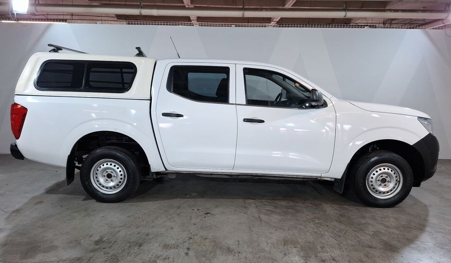 Nissan Np300 2.5 DOBLE CABINA SE AC PAQ SEG Pickup 2020