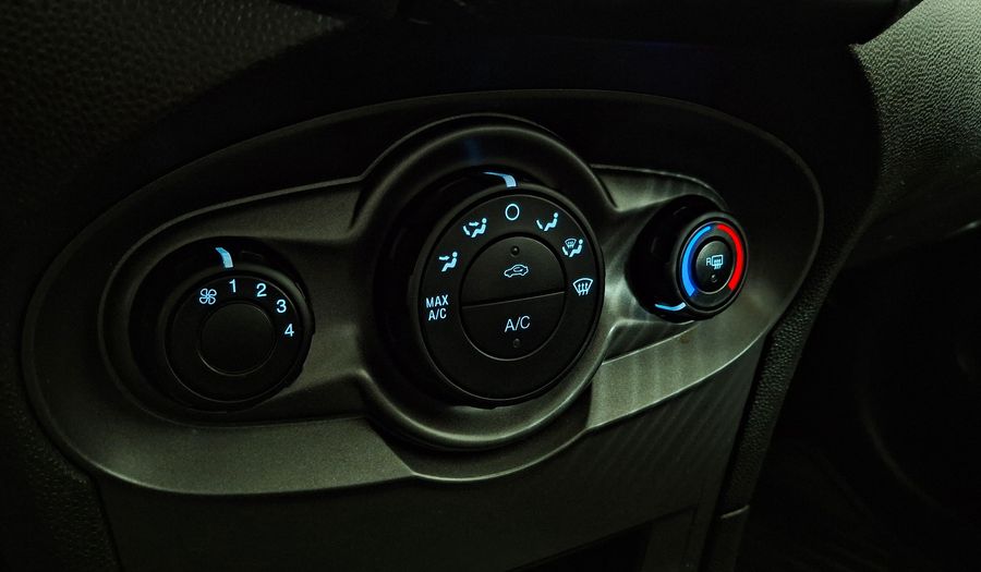 Ford Fiesta 1.6 S Sedan 2018