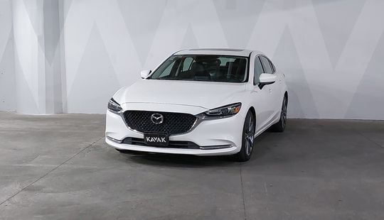 Mazda • Mazda 6