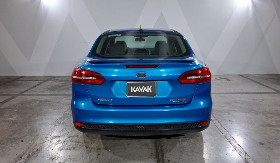 Ford Focus 2.0 TITANIUM AT Sedan 2016