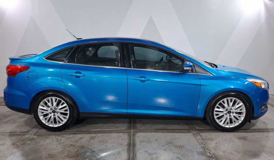 Ford Focus 2.0 TITANIUM AT Sedan 2016