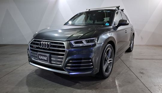 Audi • Q3