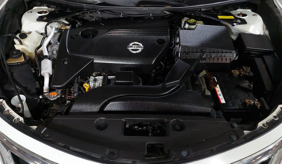 Nissan Altima 2.5 SENSE CVT Sedan 2015