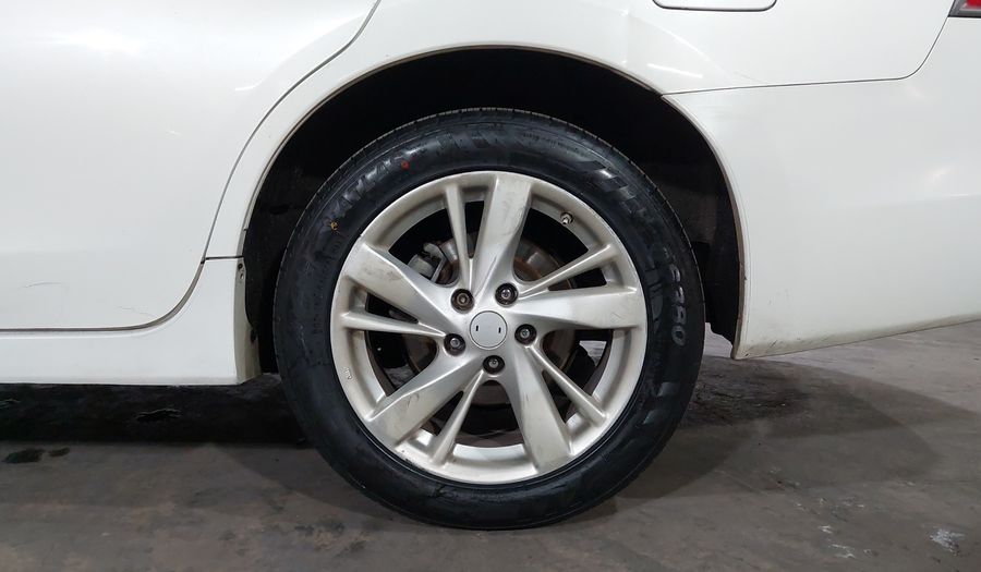 Nissan Altima 2.5 SENSE CVT Sedan 2015