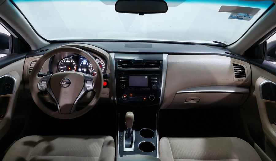 Nissan Altima 2.5 SENSE CVT Sedan 2015
